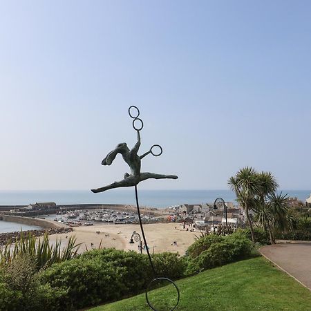 Granny'S Teeth Villa Lyme Regis Luaran gambar
